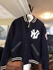 yankee’s thick winter coat by mitchell and ness